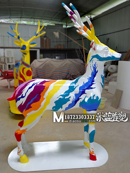 重慶玻璃鋼雕塑鹿子制作
