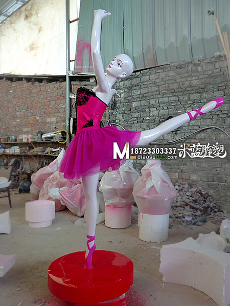 重慶玻璃鋼雕塑芭蕾舞人