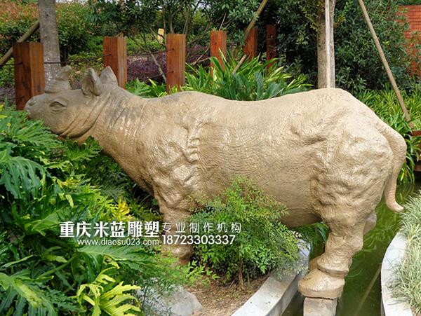 GRC水泥動物雕塑《犀牛》